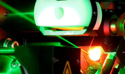 Laser equipment with green laser beam